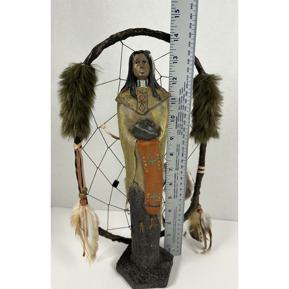 Southwestern Native American Resin Figurine with Dreamcatcher & Feathers 14.5" - Picture 5 of 5